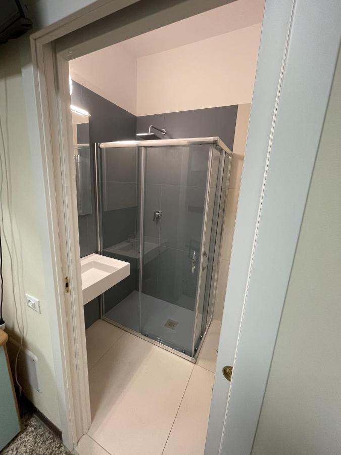 Hotel Telstar Rimini Kültér fotó