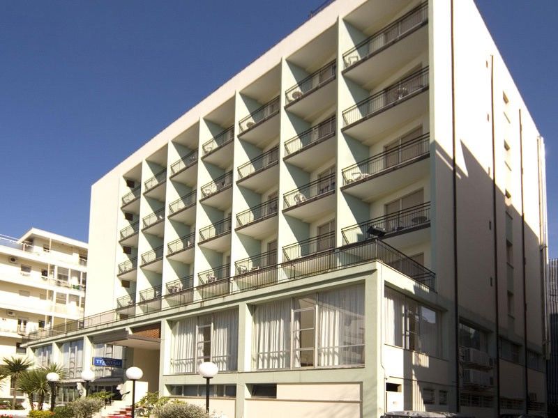 Hotel Telstar Rimini Kültér fotó