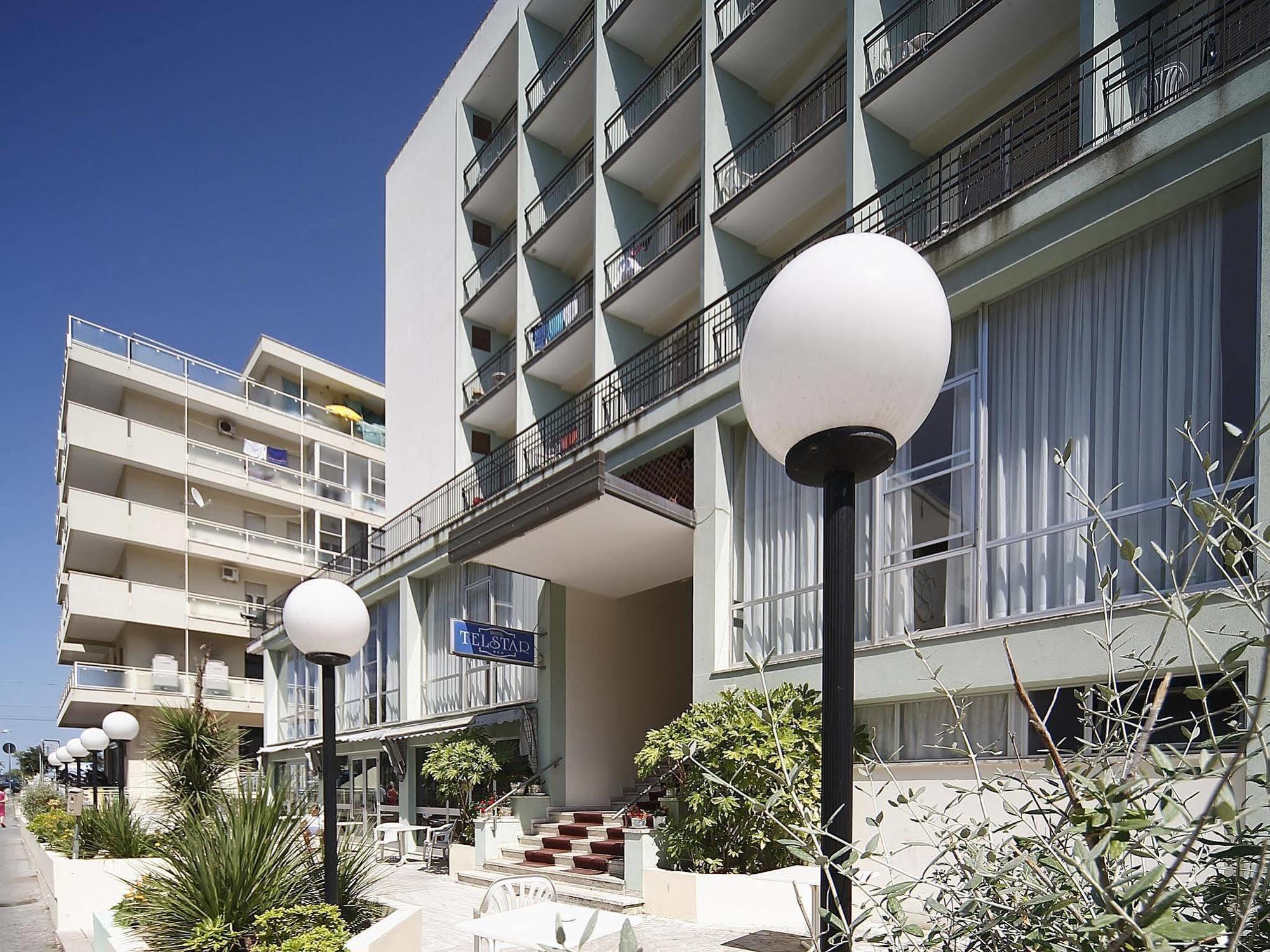 Hotel Telstar Rimini Kültér fotó