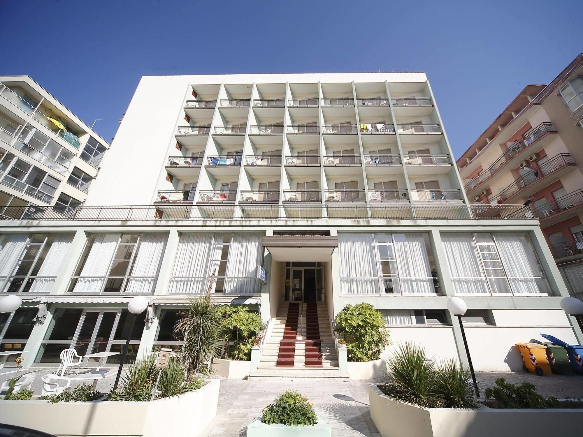 Hotel Telstar Rimini Kültér fotó